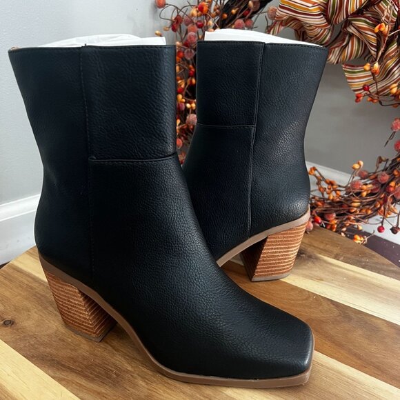 Yellow Box Maora Womens Heeled Boot Squared Toe Sz 6 in Black Faux Leather - Picture 1 of 10